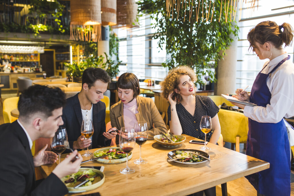 group-friends-eating-restaurant (2)